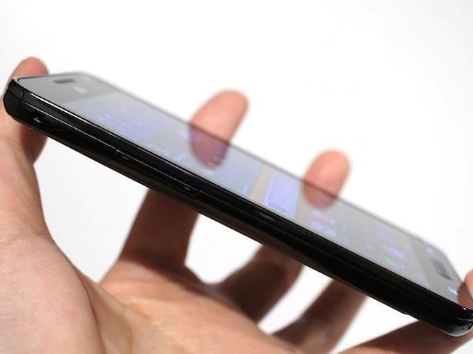 Samsung's Breakthrough in Photonic Computing for Mobile Devices 